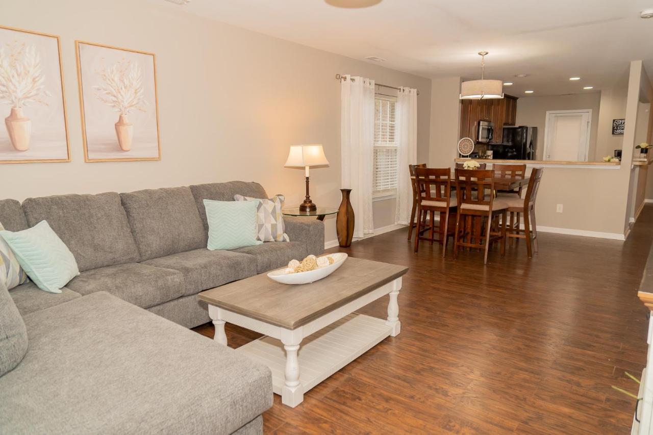Beautiful Spacious 4 Bedroom House , Sleeps 8+ Raleigh Exterior photo